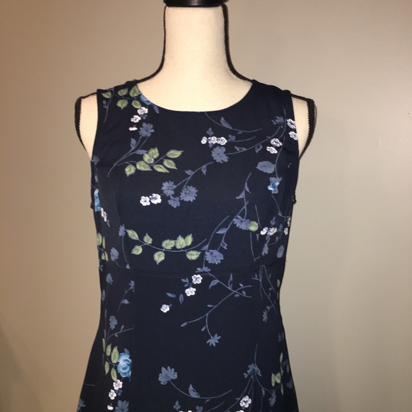 Navy Floral Dress - Picture 2 of 8
